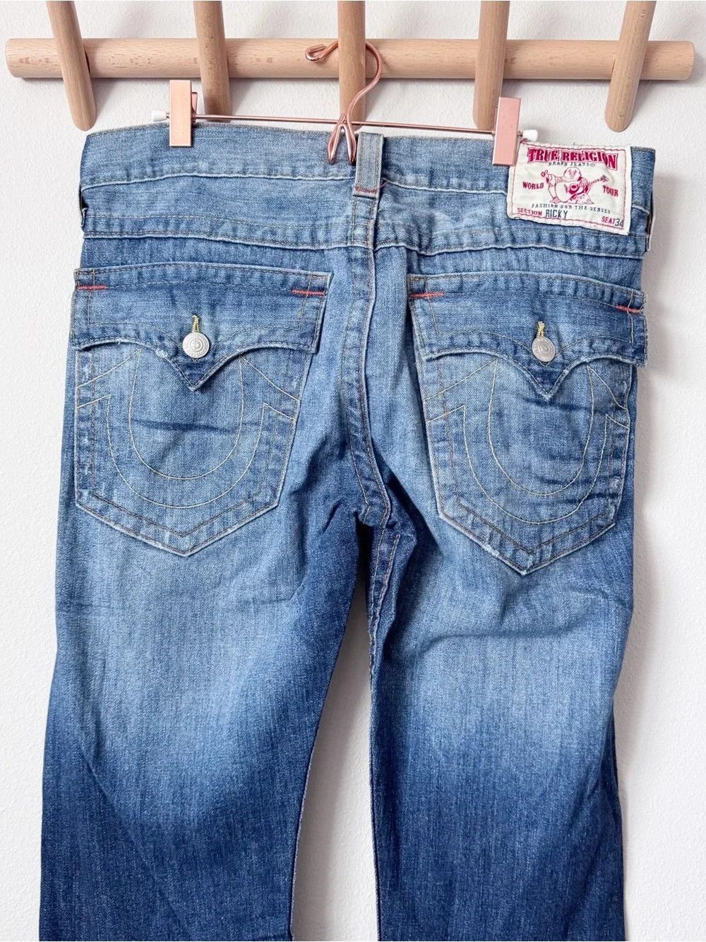 True Religion Men's Ricky Bootcut Faded Blue Jeans 33/34